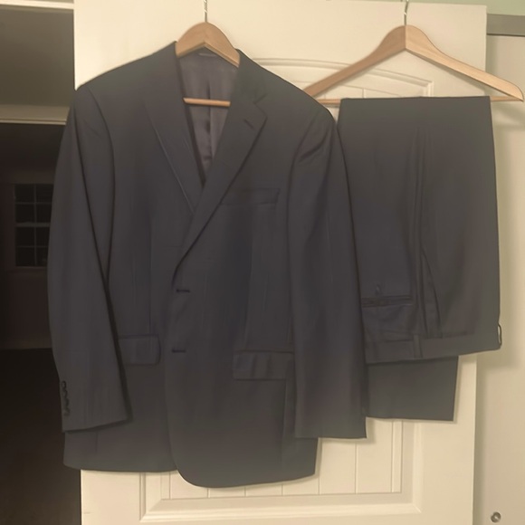 Hart Schaffner Marx Other - Hart Schaffner Marx Blue Plaid 42R Men’s Suit